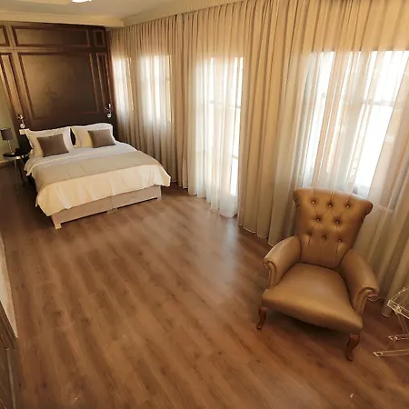 Ferman Pera Hotel