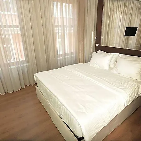 Hotel Ferman Pera 3*
