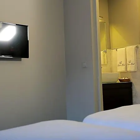 Ferman Pera Hotel