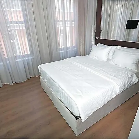 Ferman Pera Istanbul