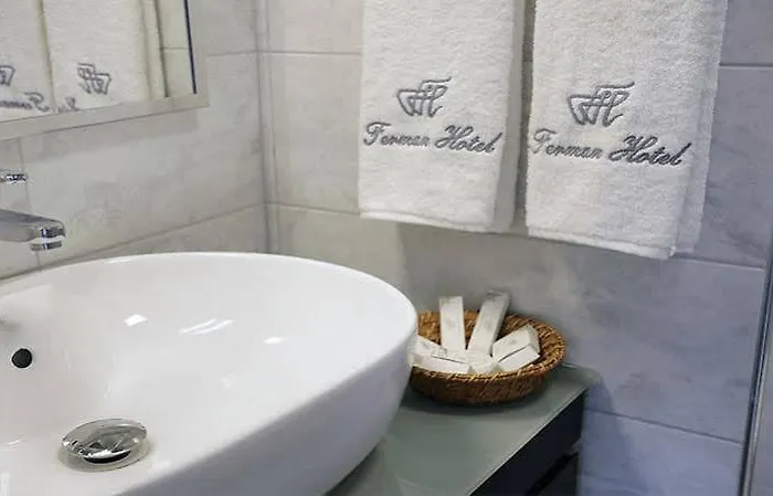 Ferman Pera Hotel